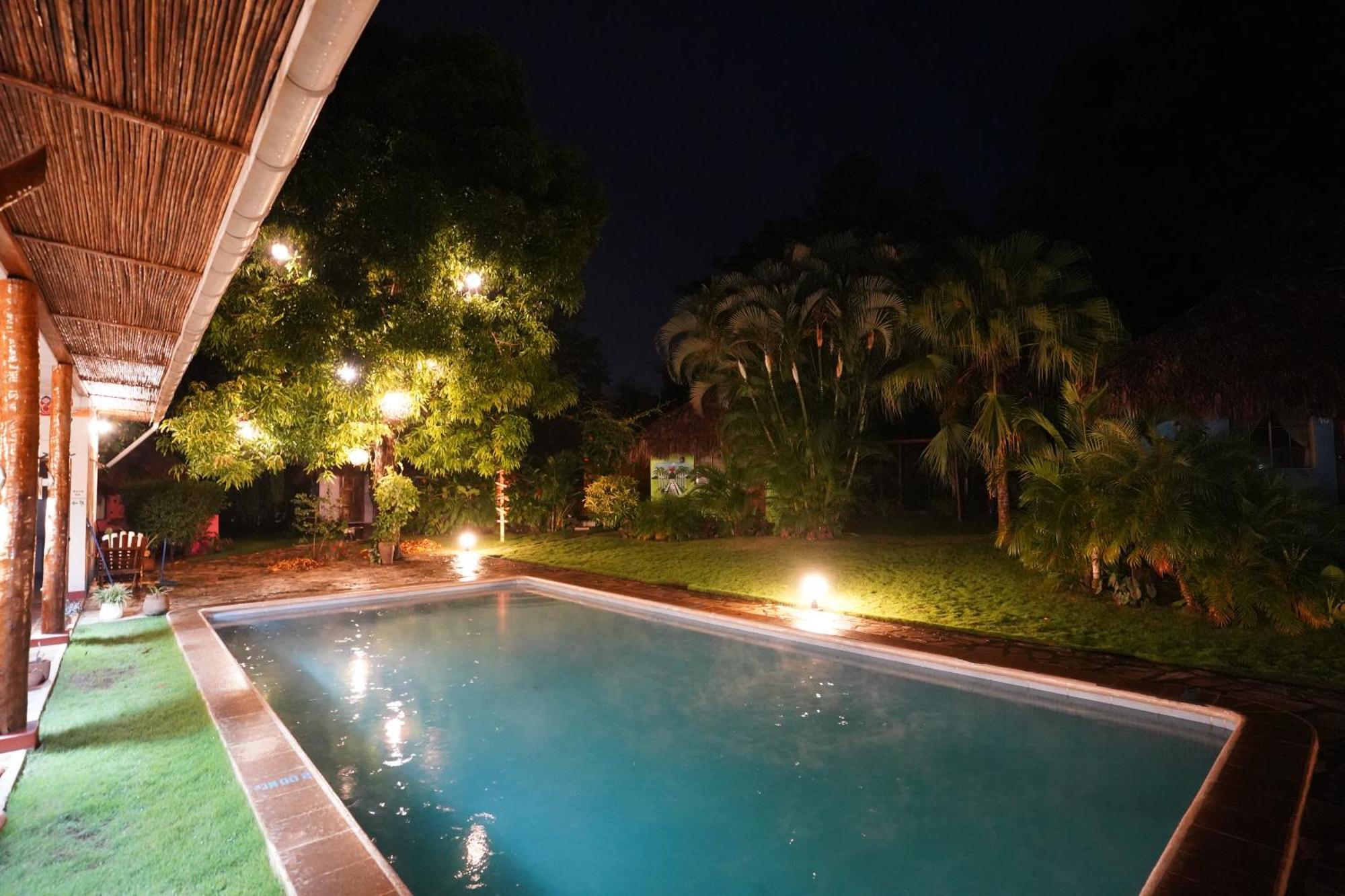 Hotel Mariposa León Εξωτερικό φωτογραφία