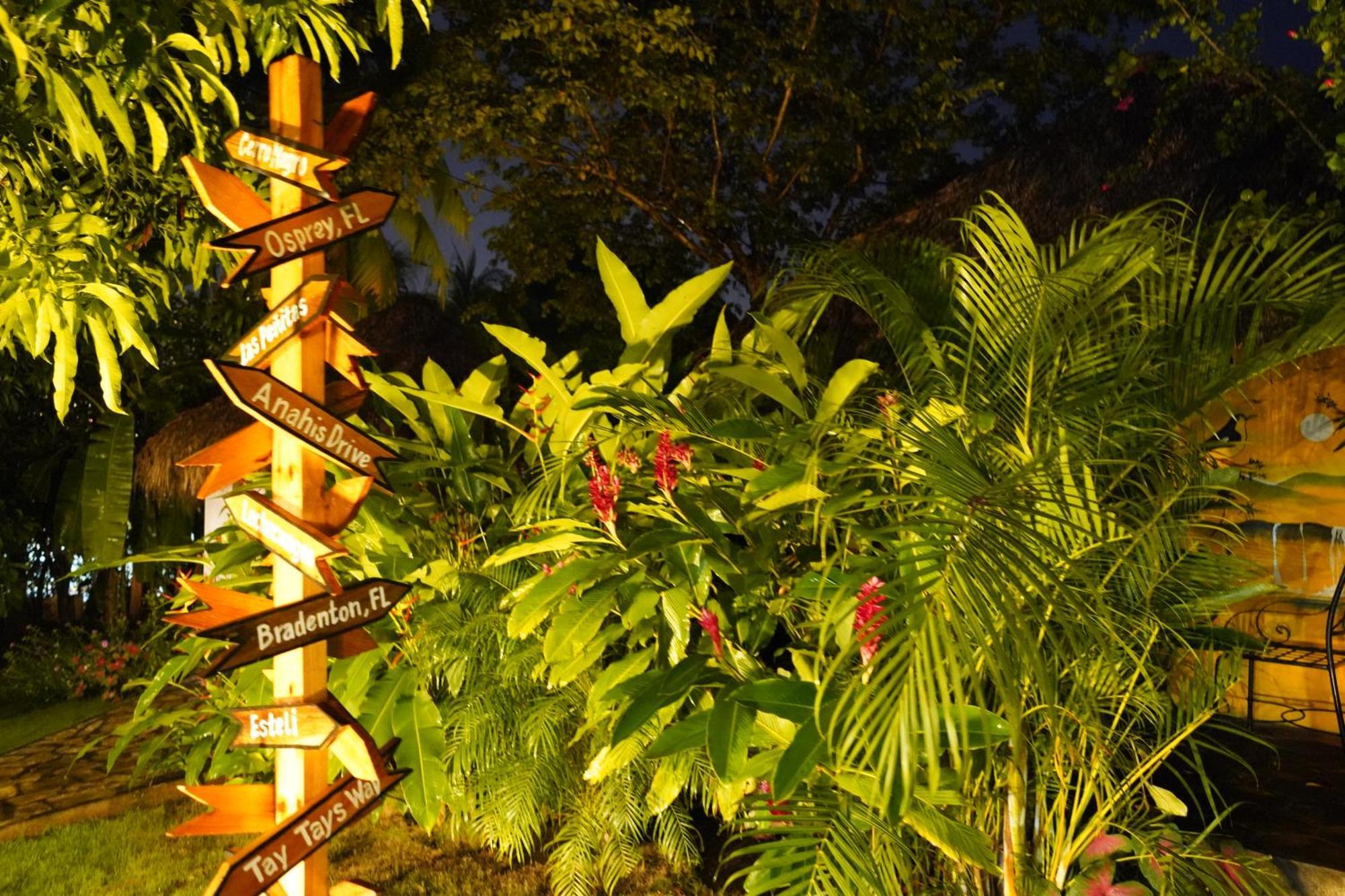 Hotel Mariposa León Εξωτερικό φωτογραφία
