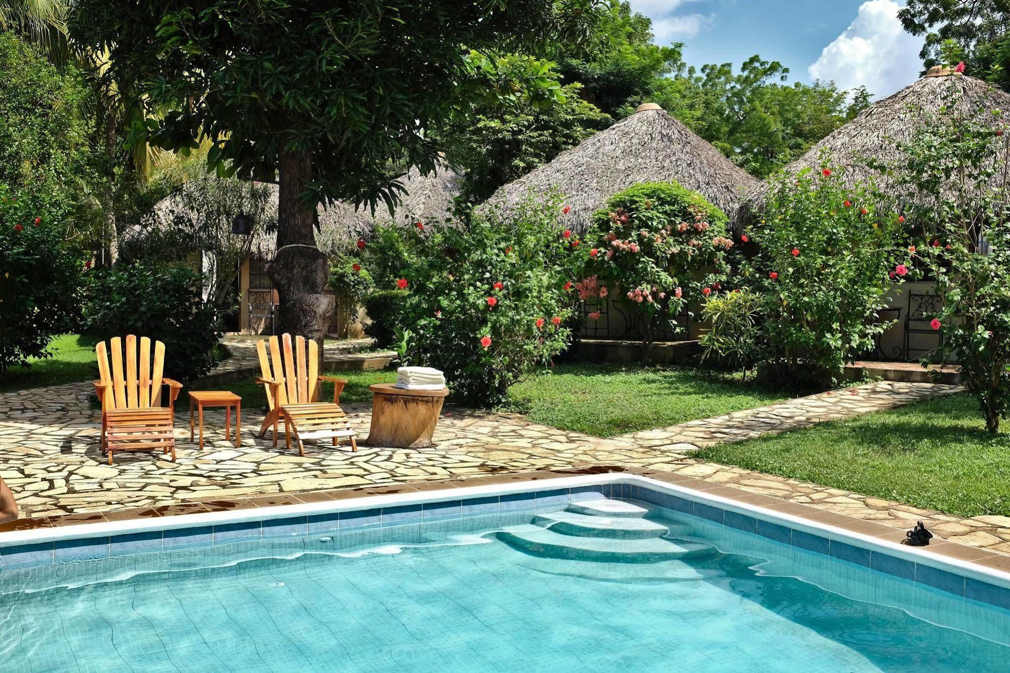 Hotel Mariposa León Εξωτερικό φωτογραφία